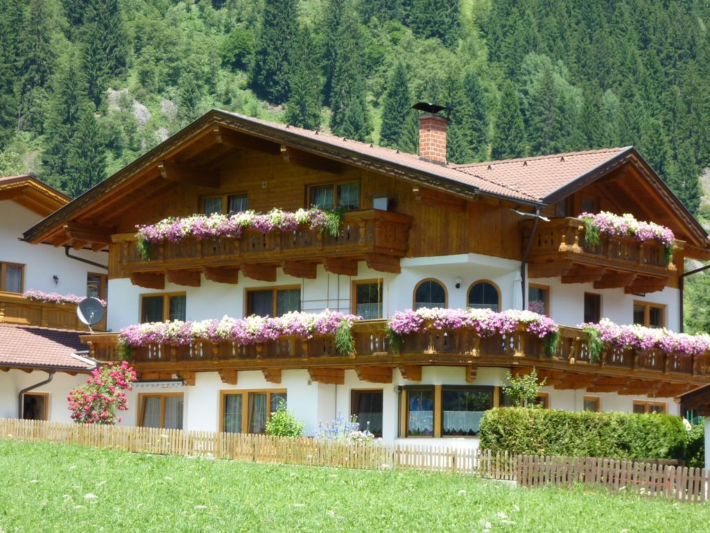 Haus Stern Lägenhet Neustift im Stubaital Exteriör bild